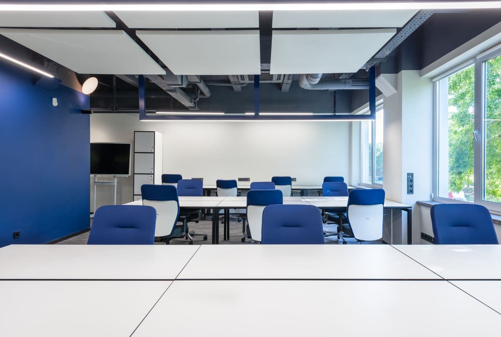Locaux professionnels, bureaux & commerces