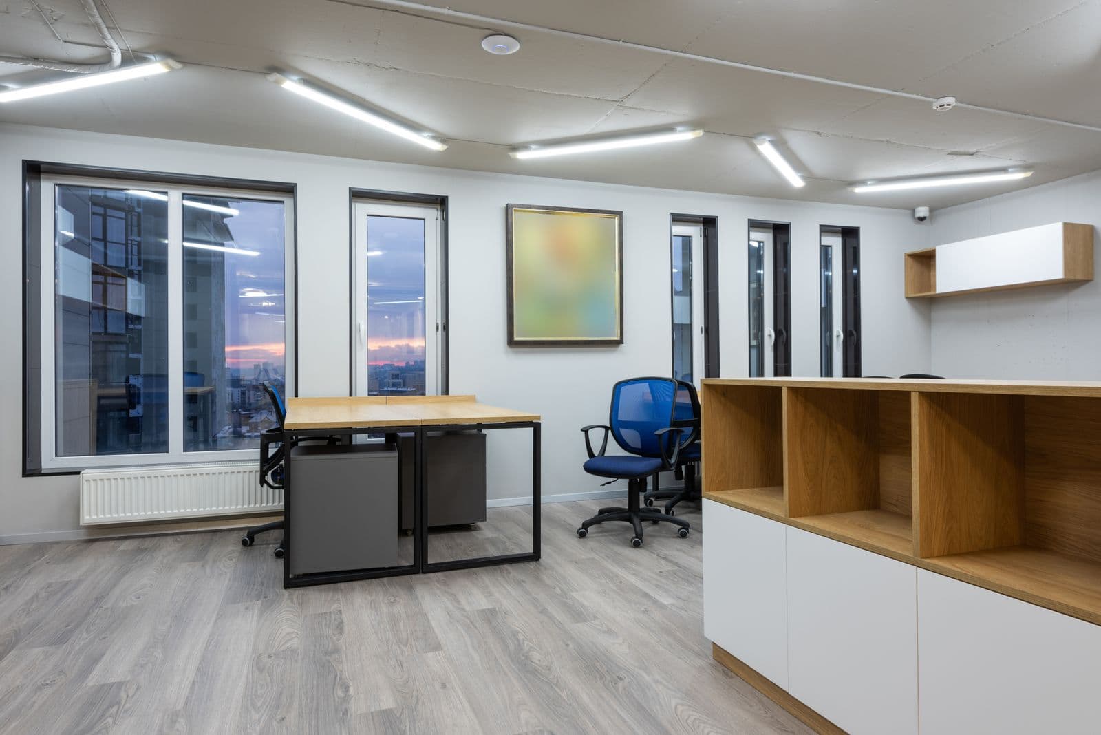 Locaux professionnels, bureaux & commerces